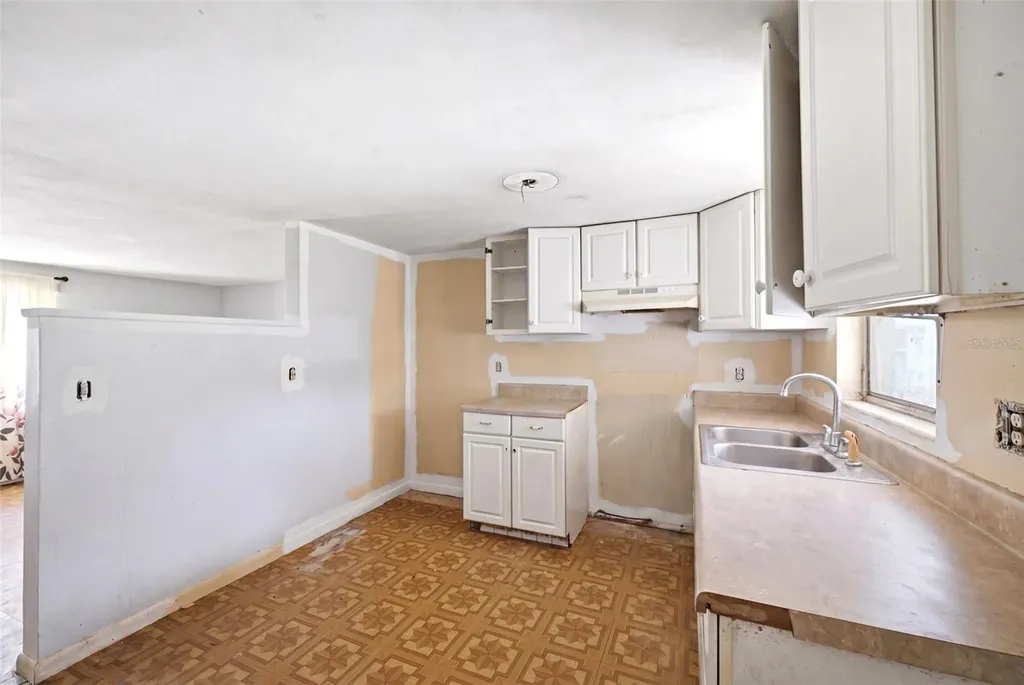 10 S Jackson Street Beverly Hills FL 34465