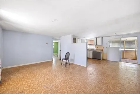 10 S Jackson Street Beverly Hills FL 34465