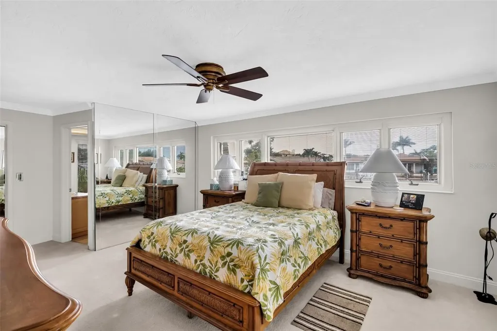 2041 Carolina Avenue NE St Petersburg FL 33703
