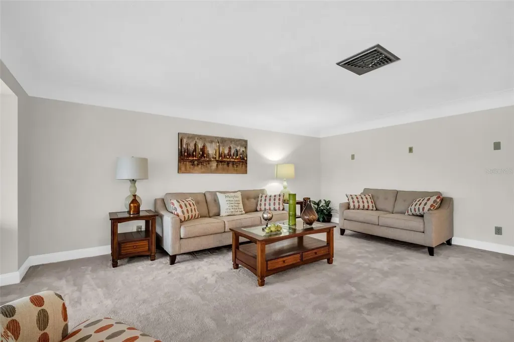 2041 Carolina Avenue NE St Petersburg FL 33703
