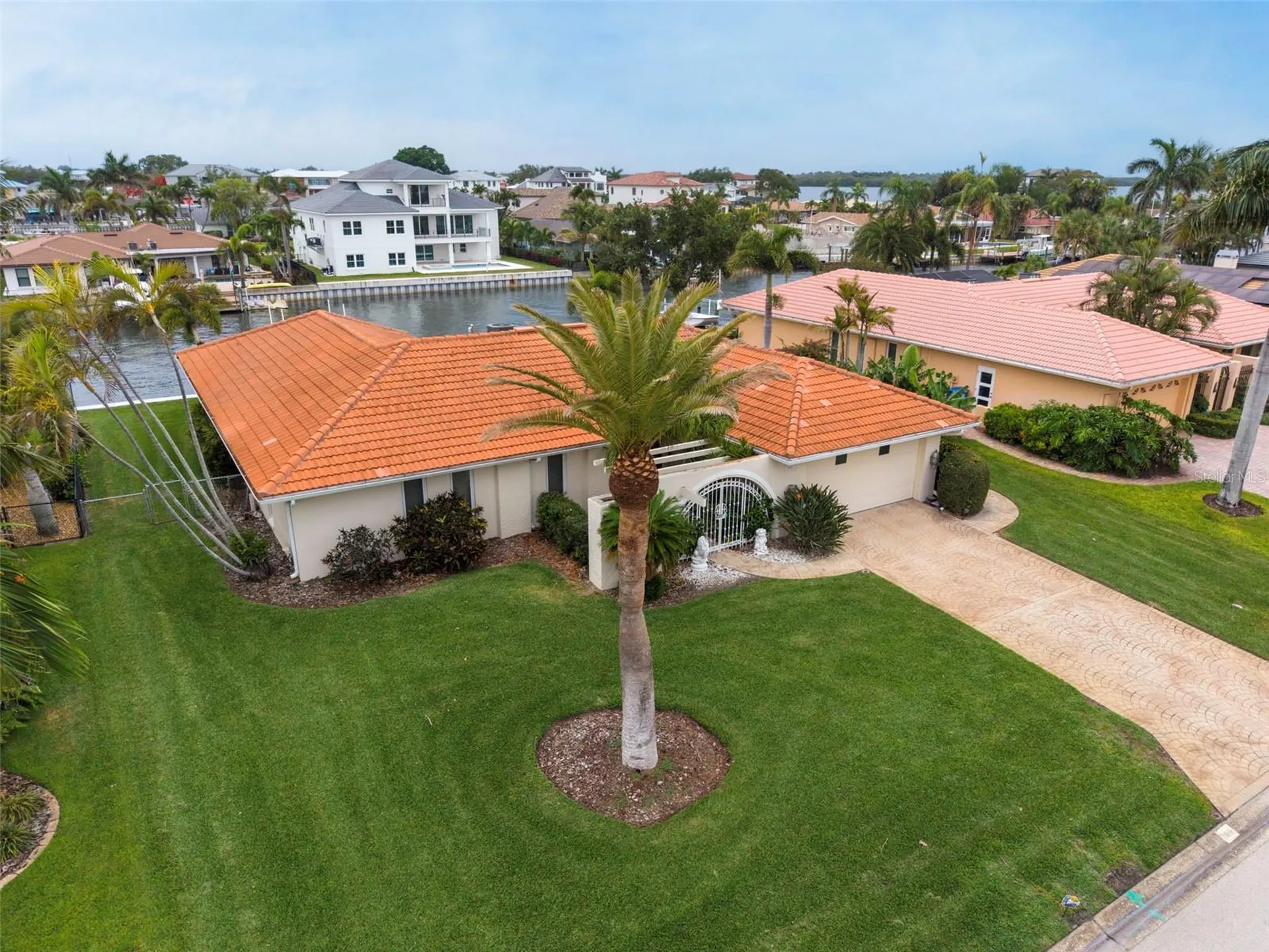 2041 Carolina Avenue NE St Petersburg FL 33703