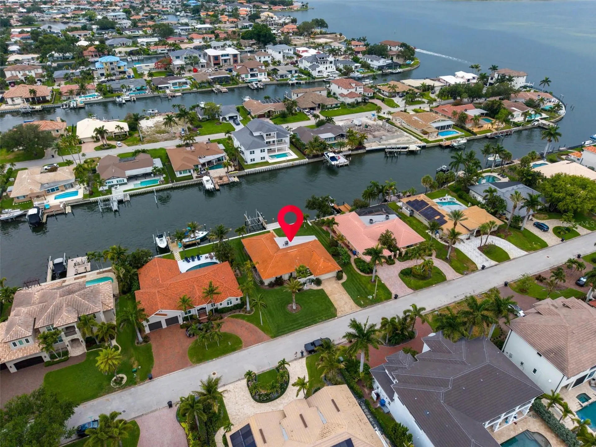 2041 Carolina Avenue NE St Petersburg FL 33703
