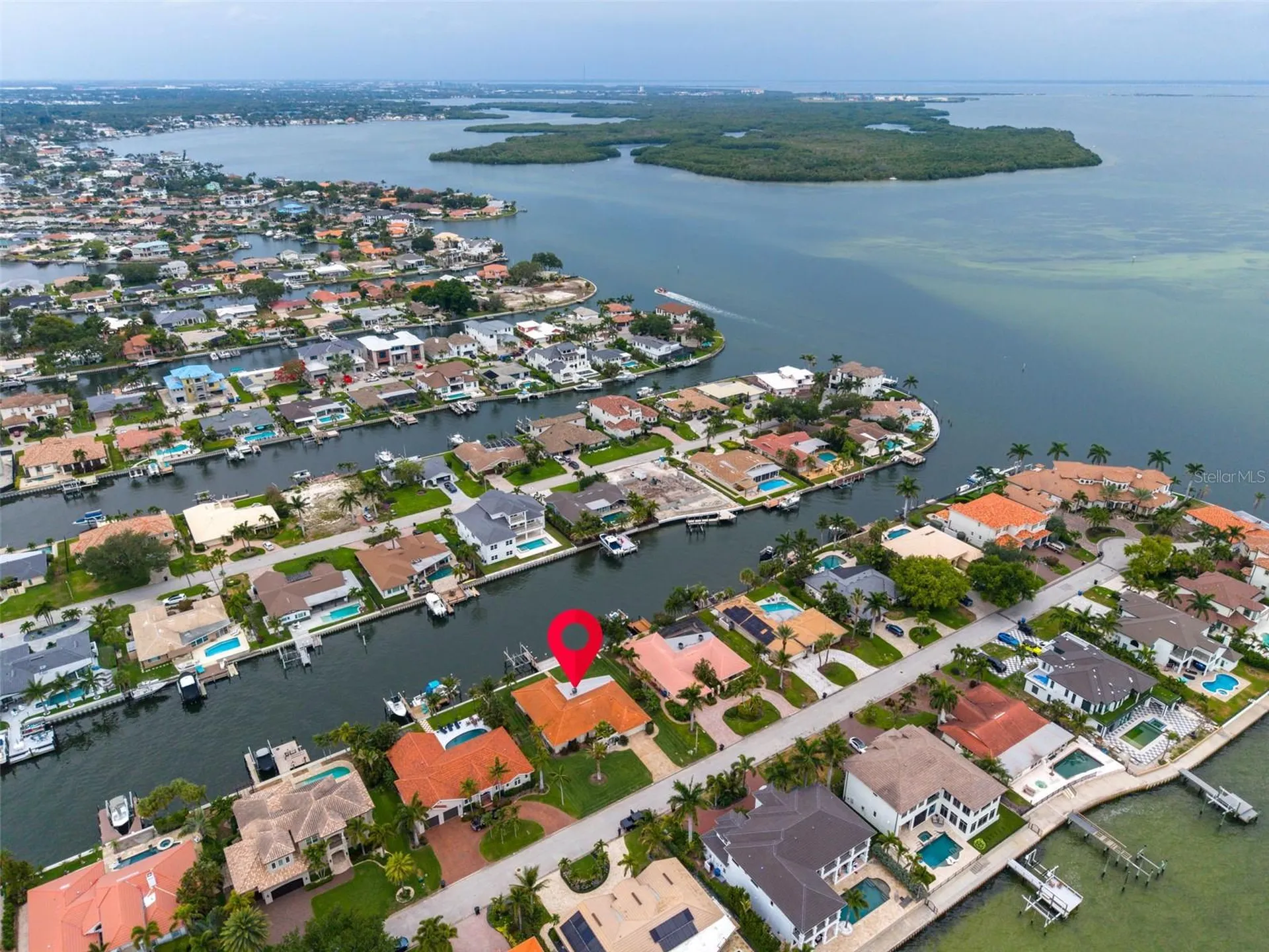 2041 Carolina Avenue NE St Petersburg FL 33703