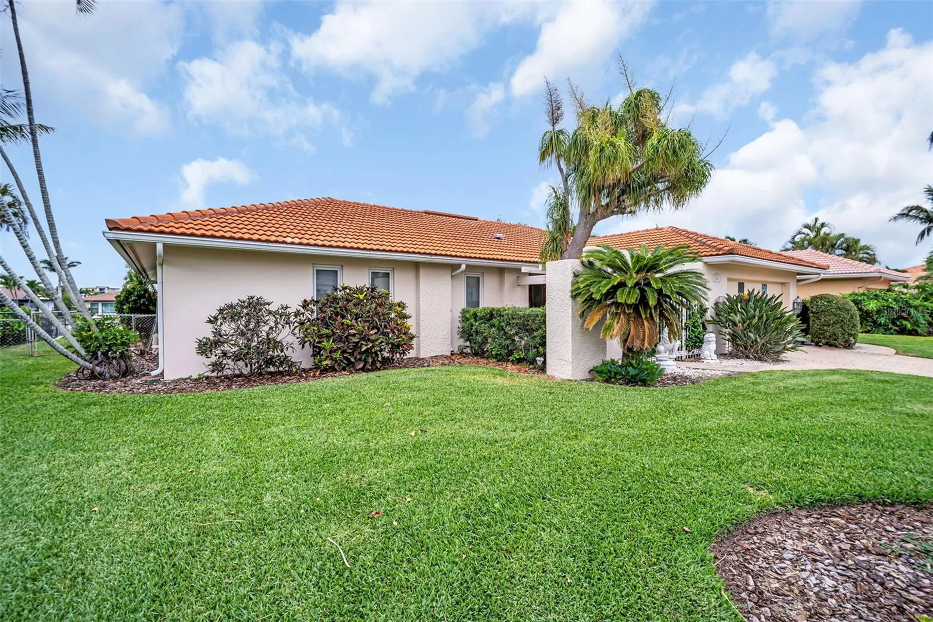 2041 Carolina Avenue NE St Petersburg FL 33703