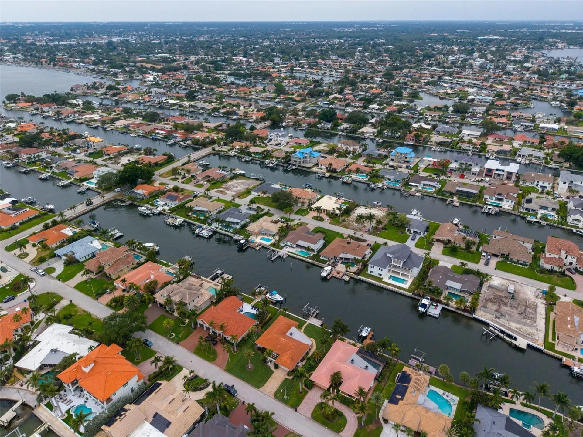 2041 Carolina Avenue NE St Petersburg FL 33703