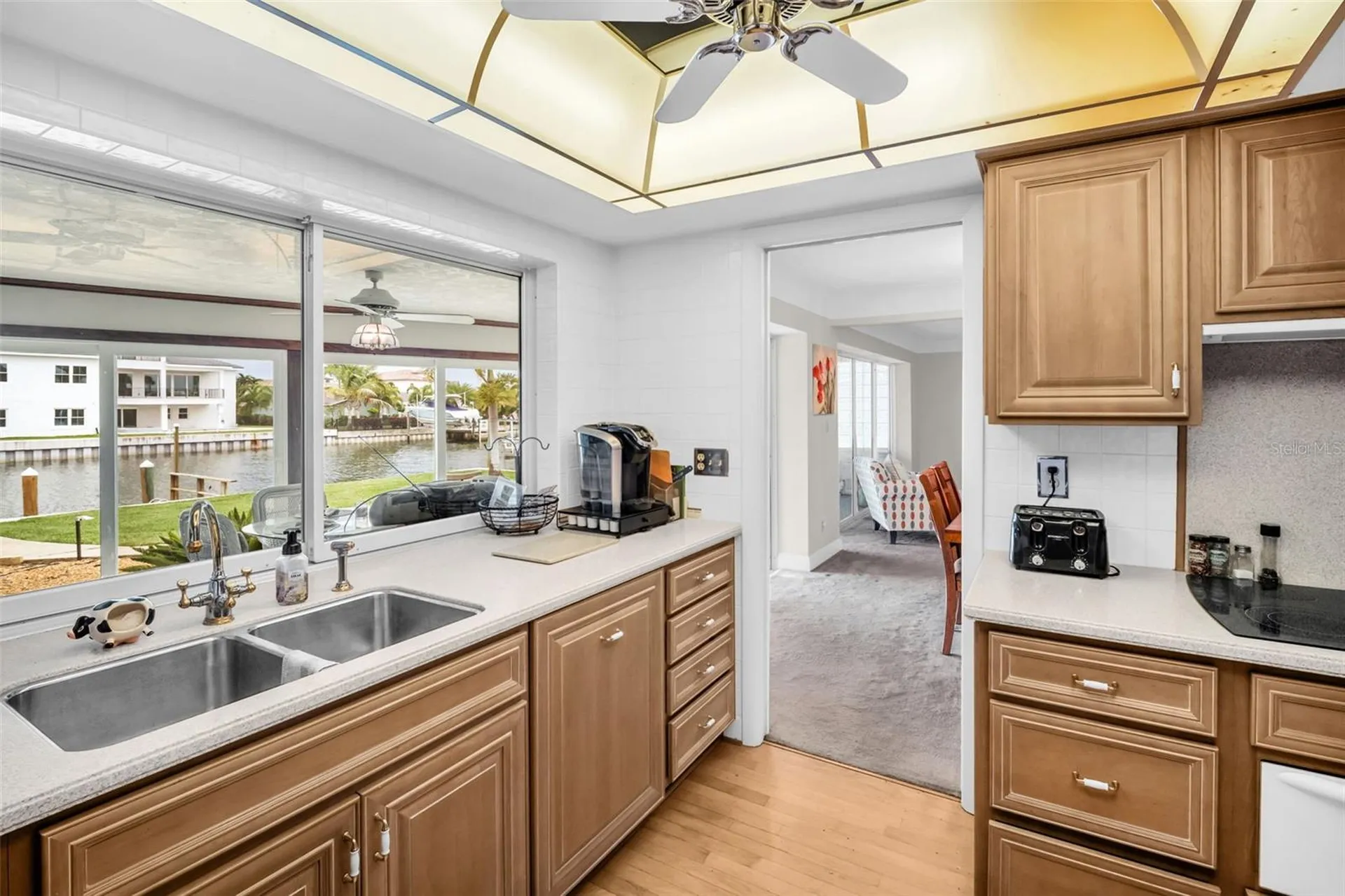 2041 Carolina Avenue NE St Petersburg FL 33703