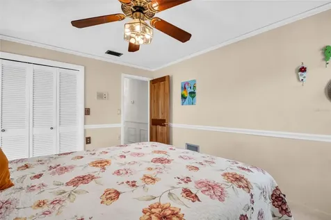 2041 Carolina Avenue NE St Petersburg FL 33703