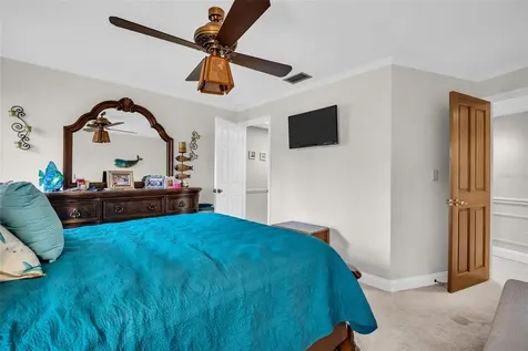 2041 Carolina Avenue NE St Petersburg FL 33703