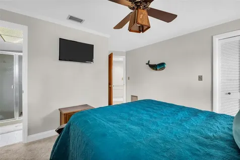 2041 Carolina Avenue NE St Petersburg FL 33703