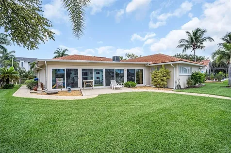 2041 Carolina Avenue NE St Petersburg FL 33703