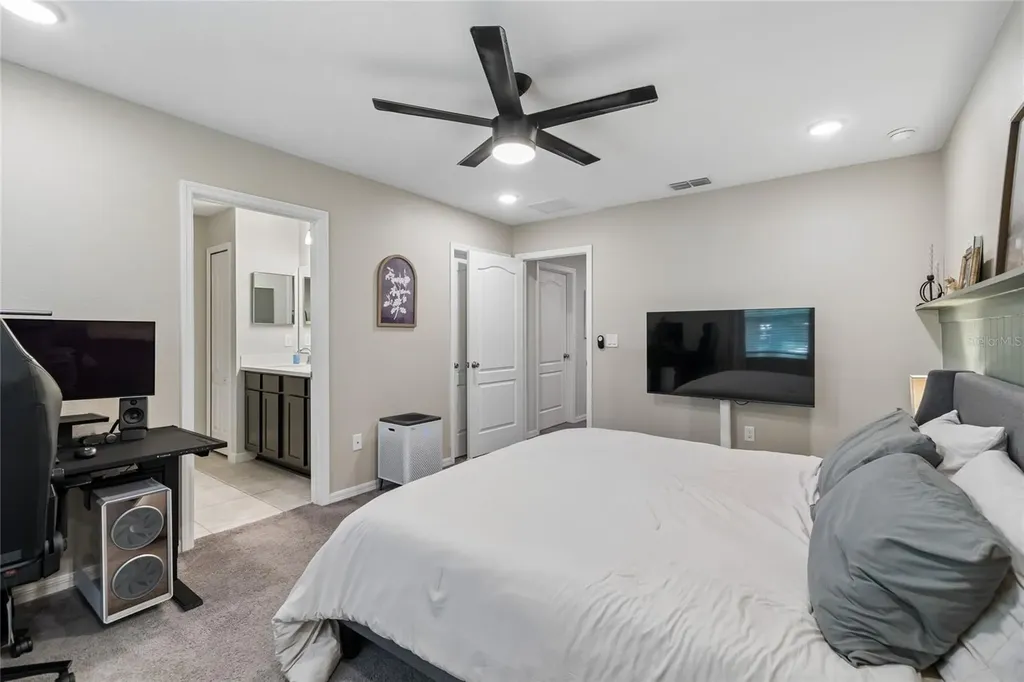 4733 Deer Track Street Tampa FL 33610
