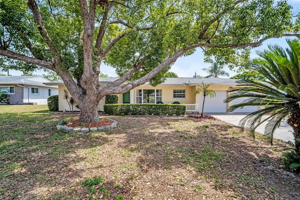 1935 Jeffords Street Clearwater FL 33764