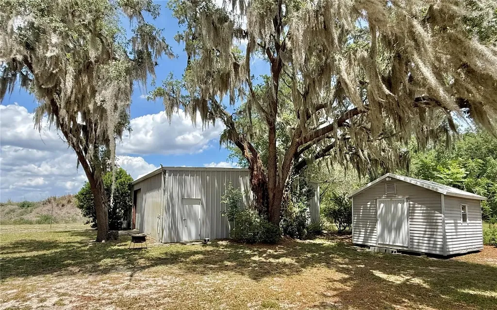 131 Willow Street Lake Wales FL 33859