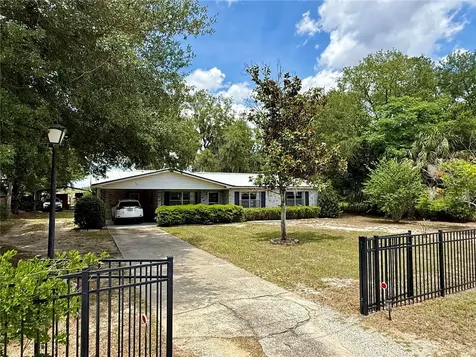131 Willow Street Lake Wales FL 33859