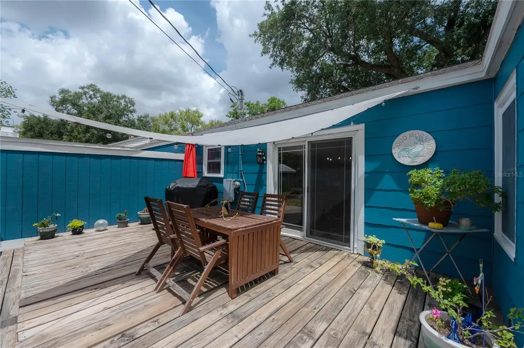 912 Cornelius Avenue Tampa FL 33603