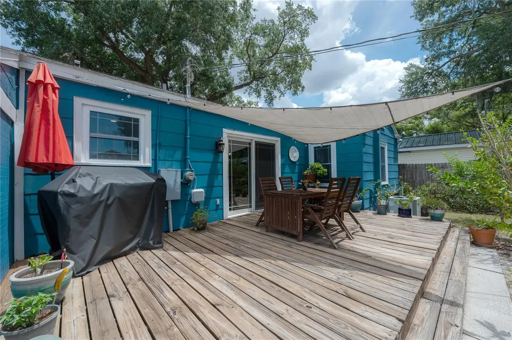 912 Cornelius Avenue Tampa FL 33603