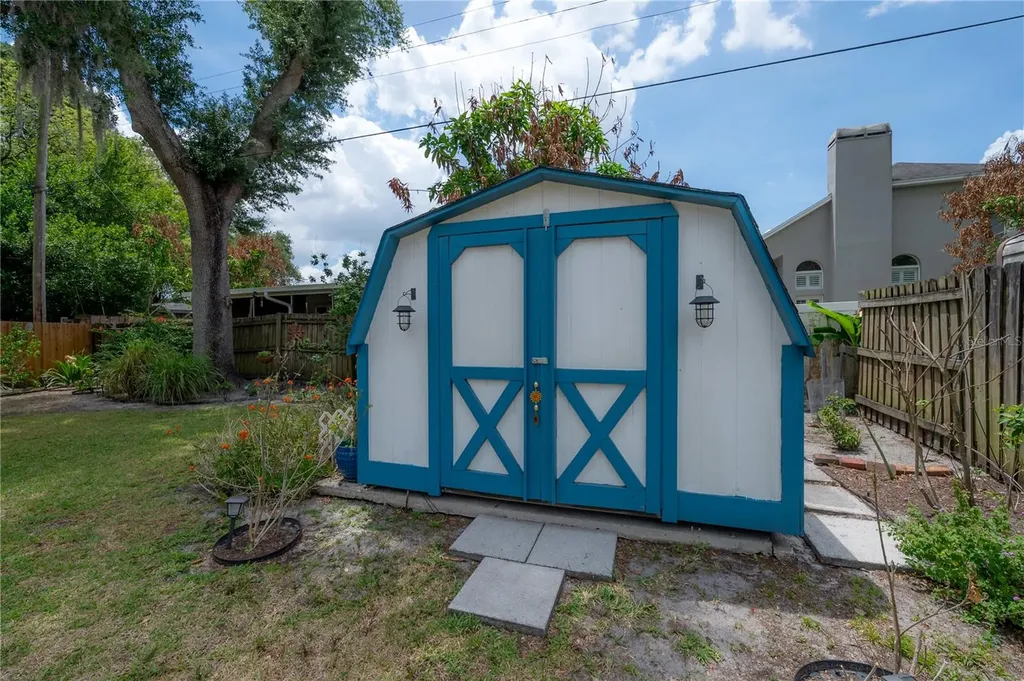 912 Cornelius Avenue Tampa FL 33603