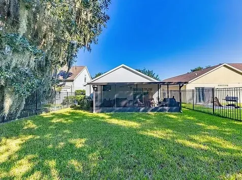 5861 Wrenwater Drive Lithia FL 33547