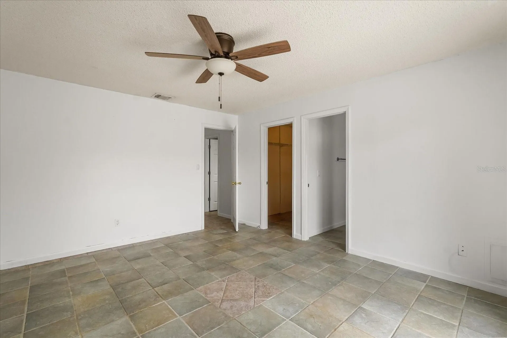 2019 Paprika Drive Orlando FL 32837