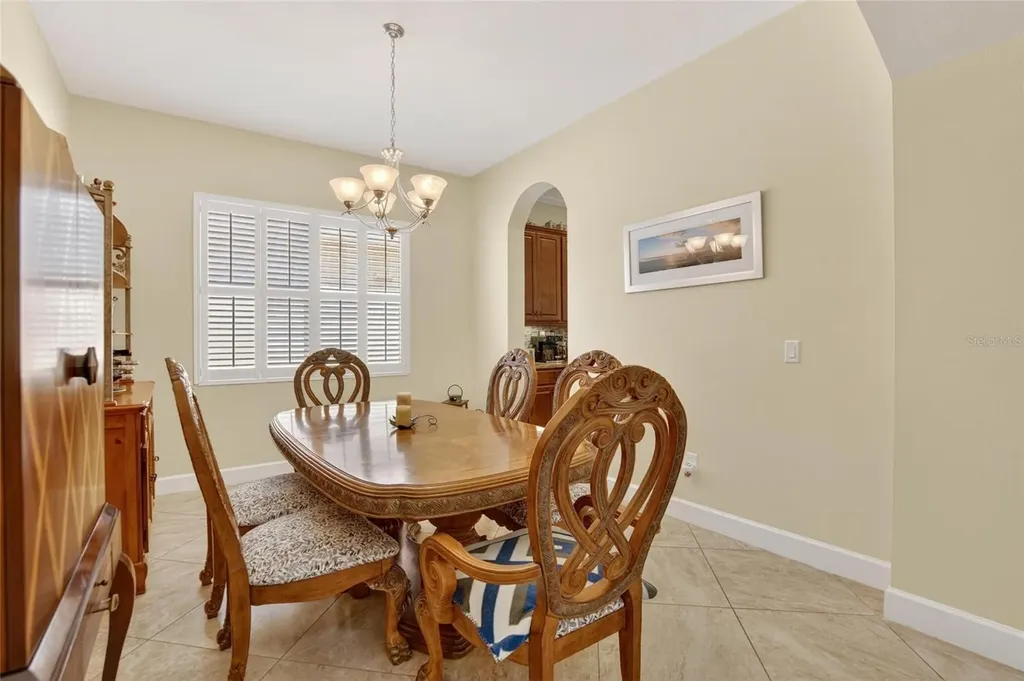 1525 Emerald Dunes Drive Sun City Center FL 33573