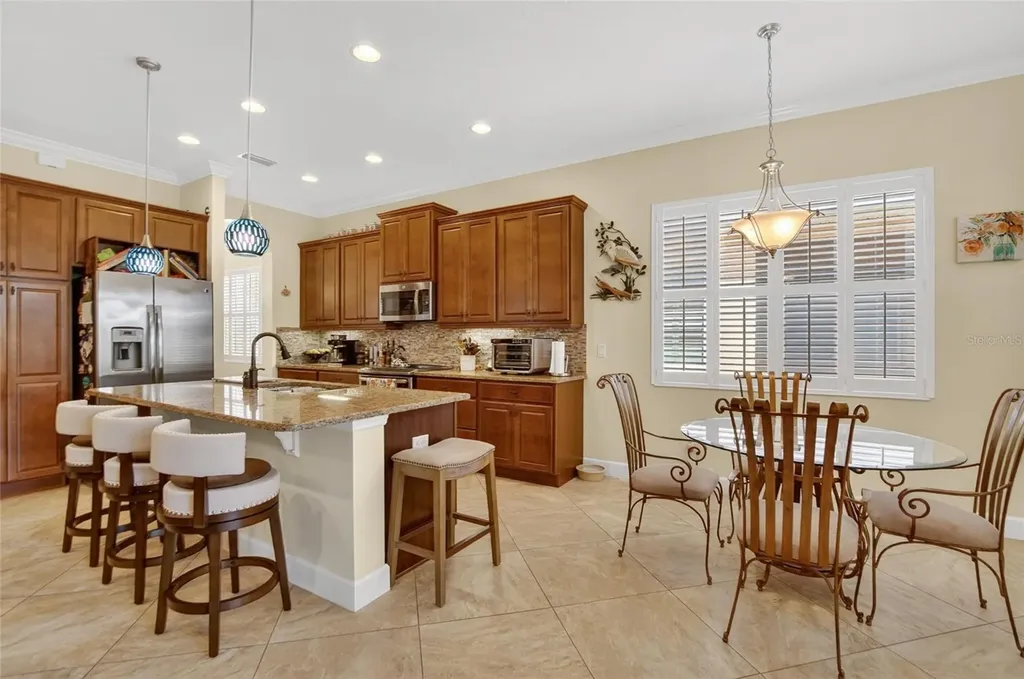 1525 Emerald Dunes Drive Sun City Center FL 33573
