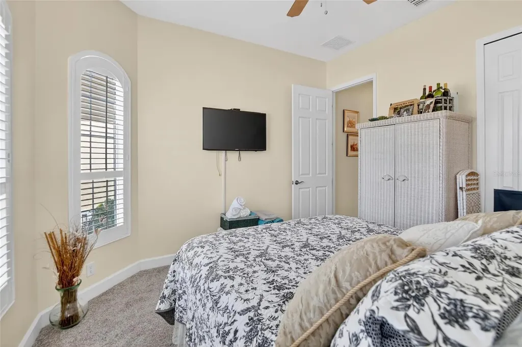 1525 Emerald Dunes Drive Sun City Center FL 33573