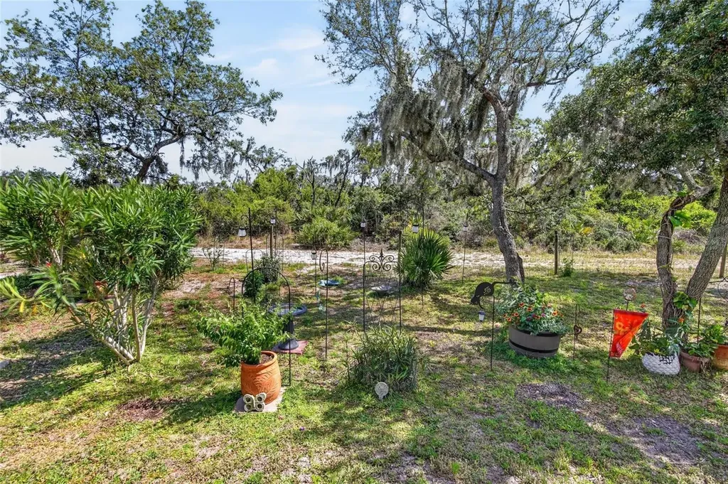 1525 Emerald Dunes Drive Sun City Center FL 33573
