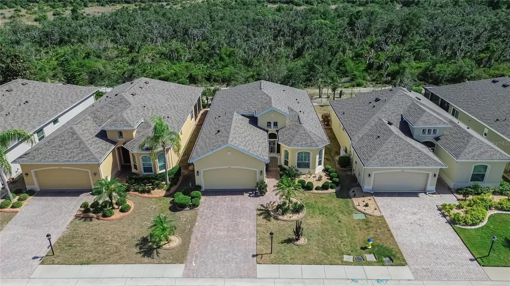 1525 Emerald Dunes Drive Sun City Center FL 33573