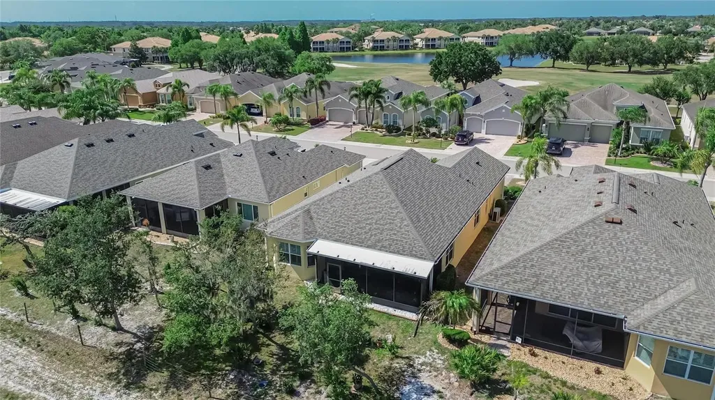 1525 Emerald Dunes Drive Sun City Center FL 33573