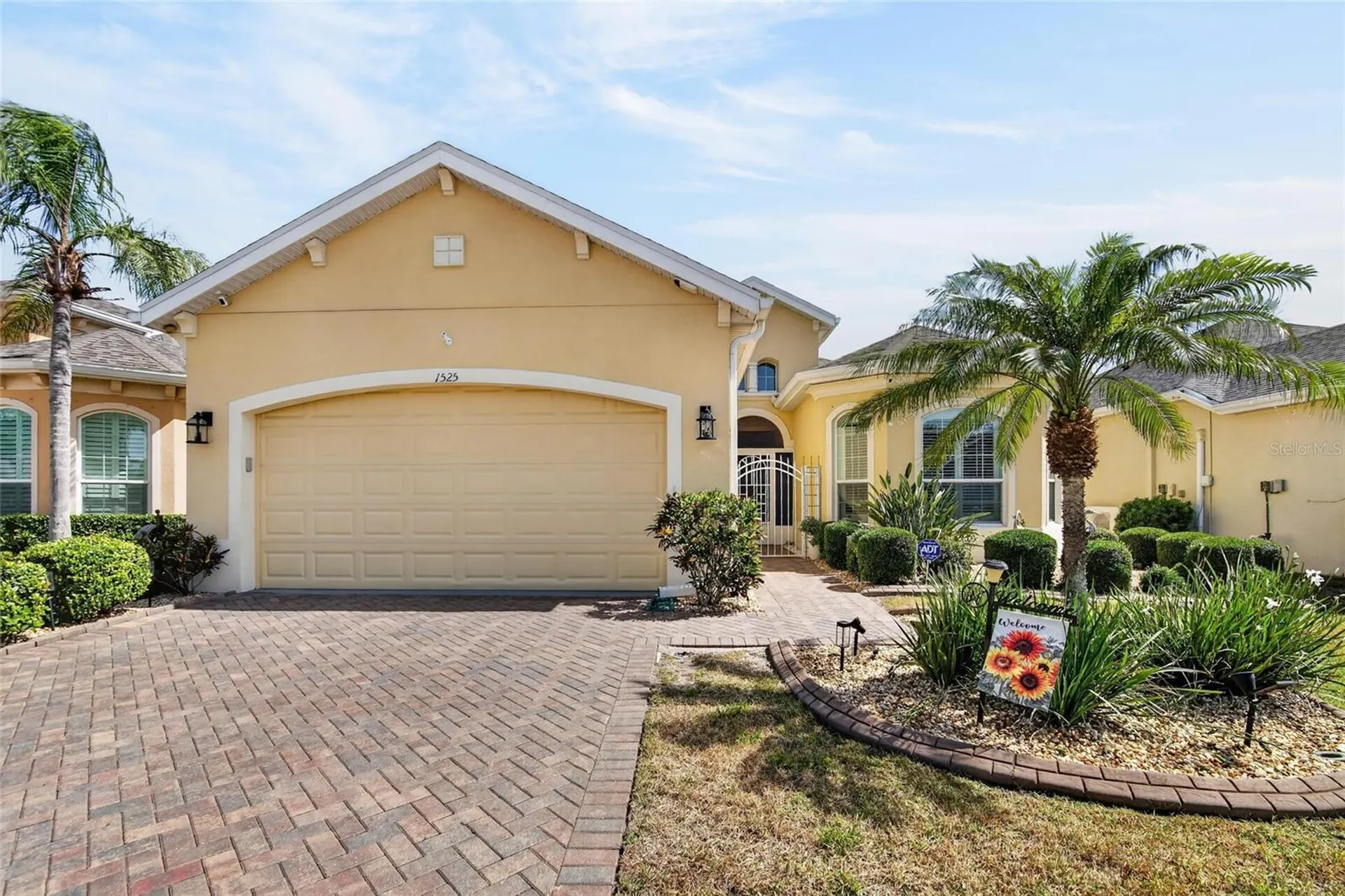 1525 Emerald Dunes Drive Sun City Center FL 33573