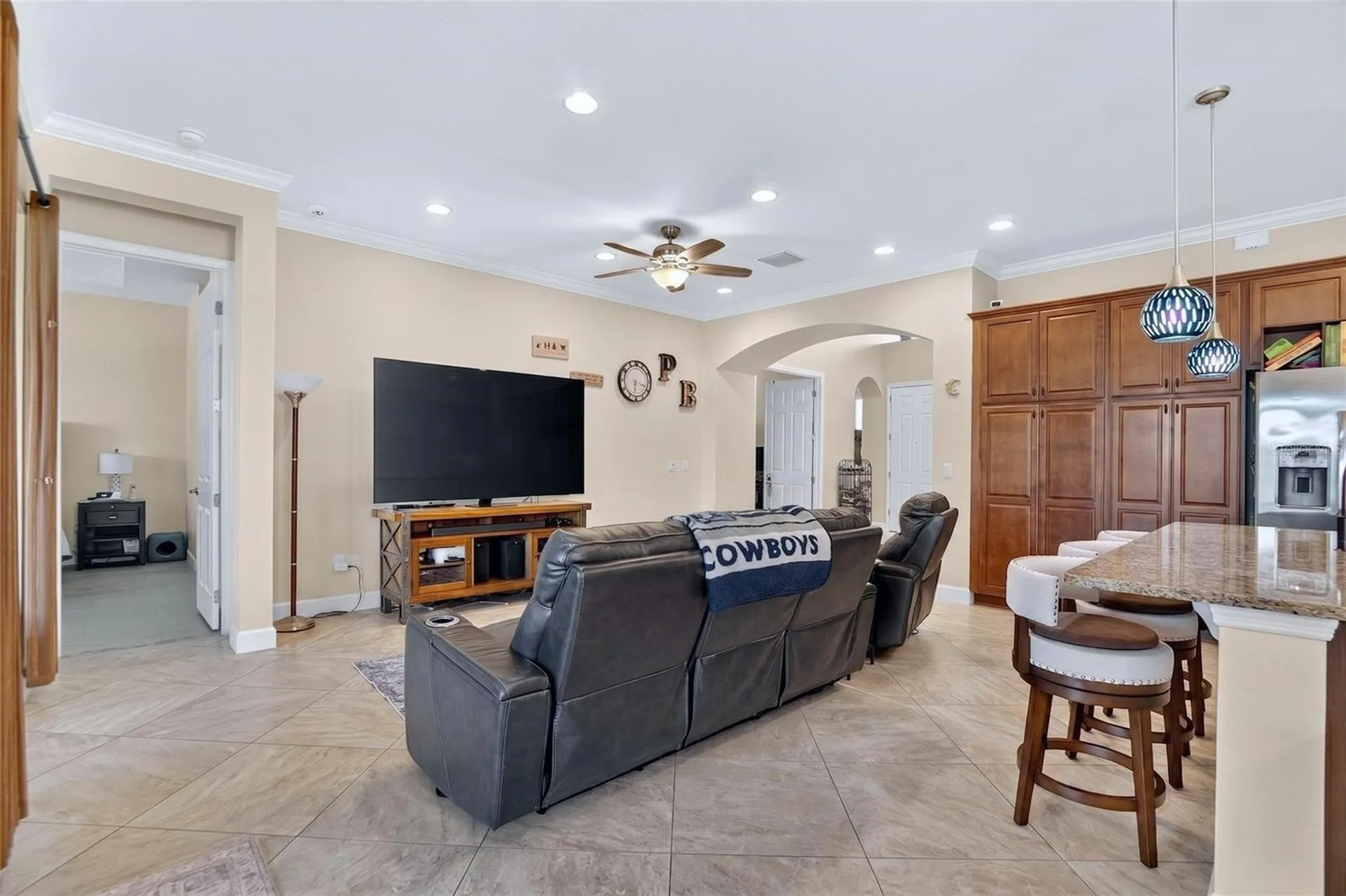 1525 Emerald Dunes Drive Sun City Center FL 33573