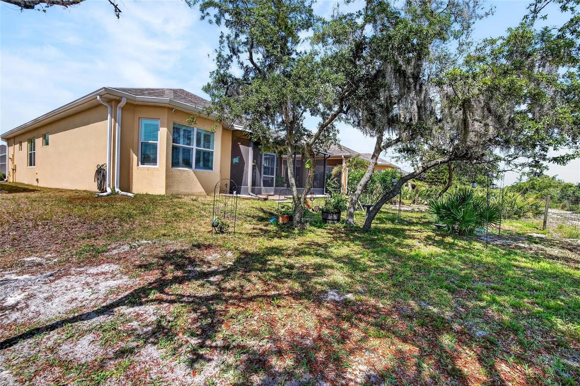 1525 Emerald Dunes Drive Sun City Center FL 33573