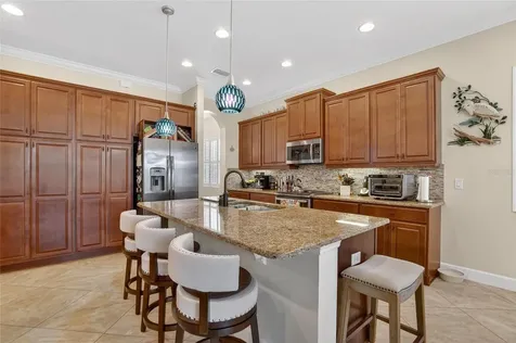 1525 Emerald Dunes Drive Sun City Center FL 33573