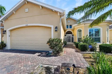 1525 Emerald Dunes Drive Sun City Center FL 33573