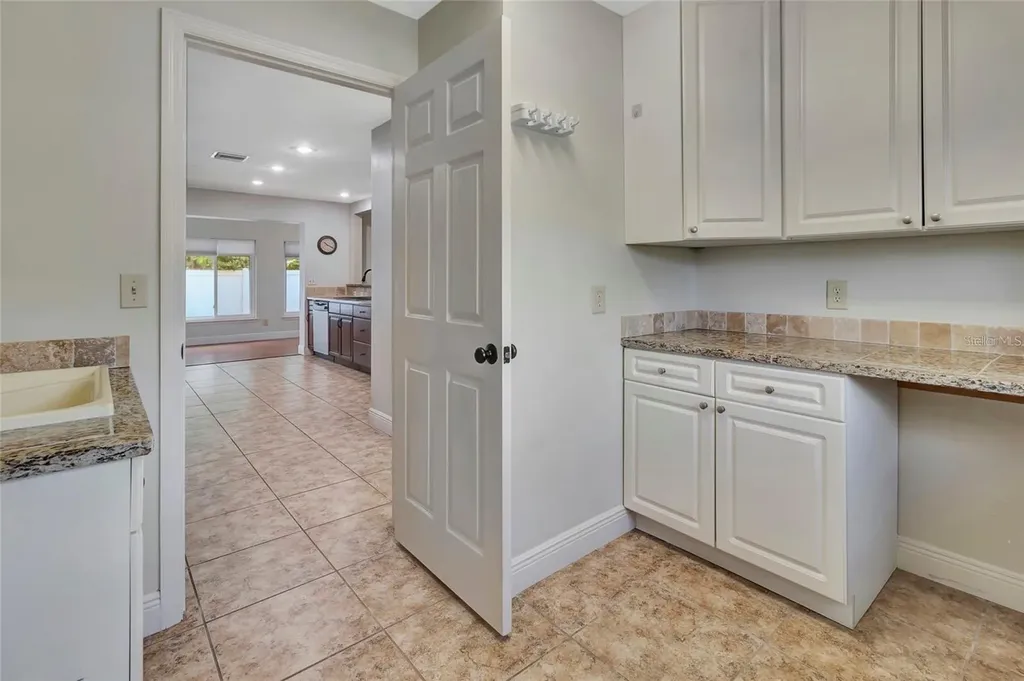205 S Woodland Street Winter Garden FL 34787