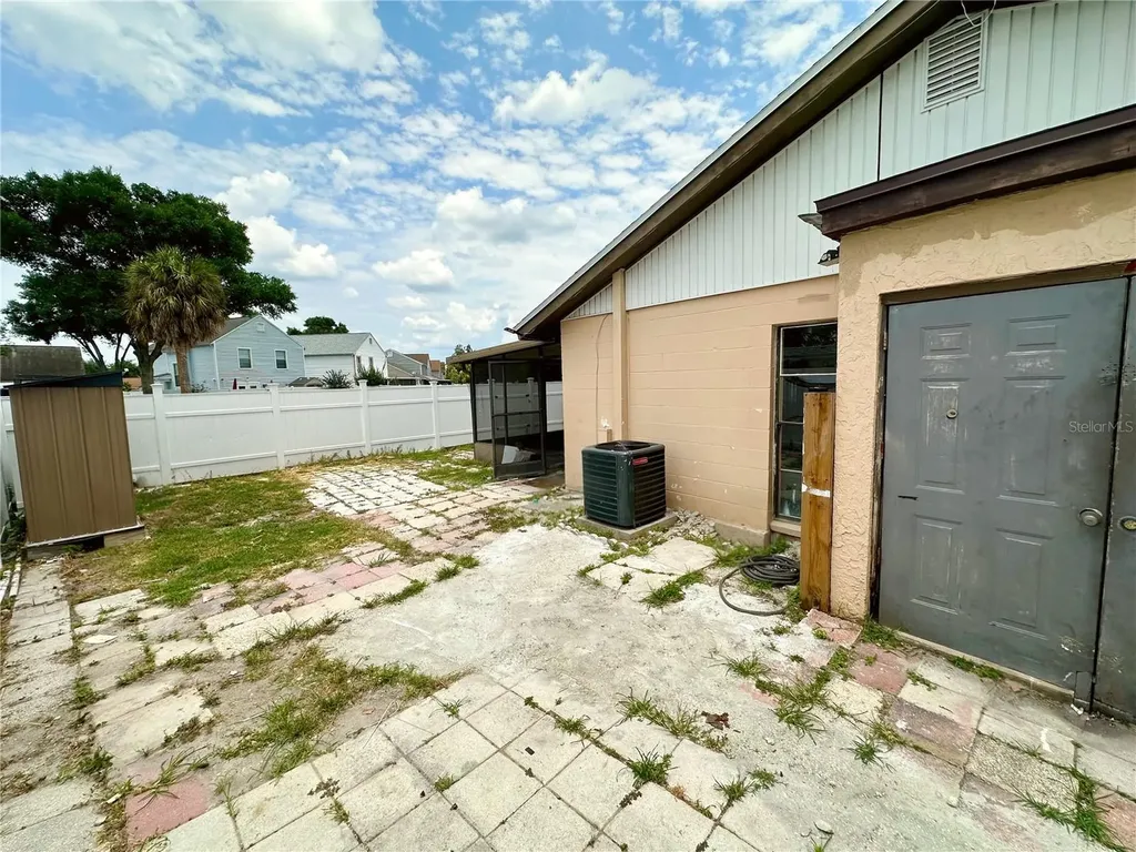 10539 Parkcrest Drive Tampa FL 33624