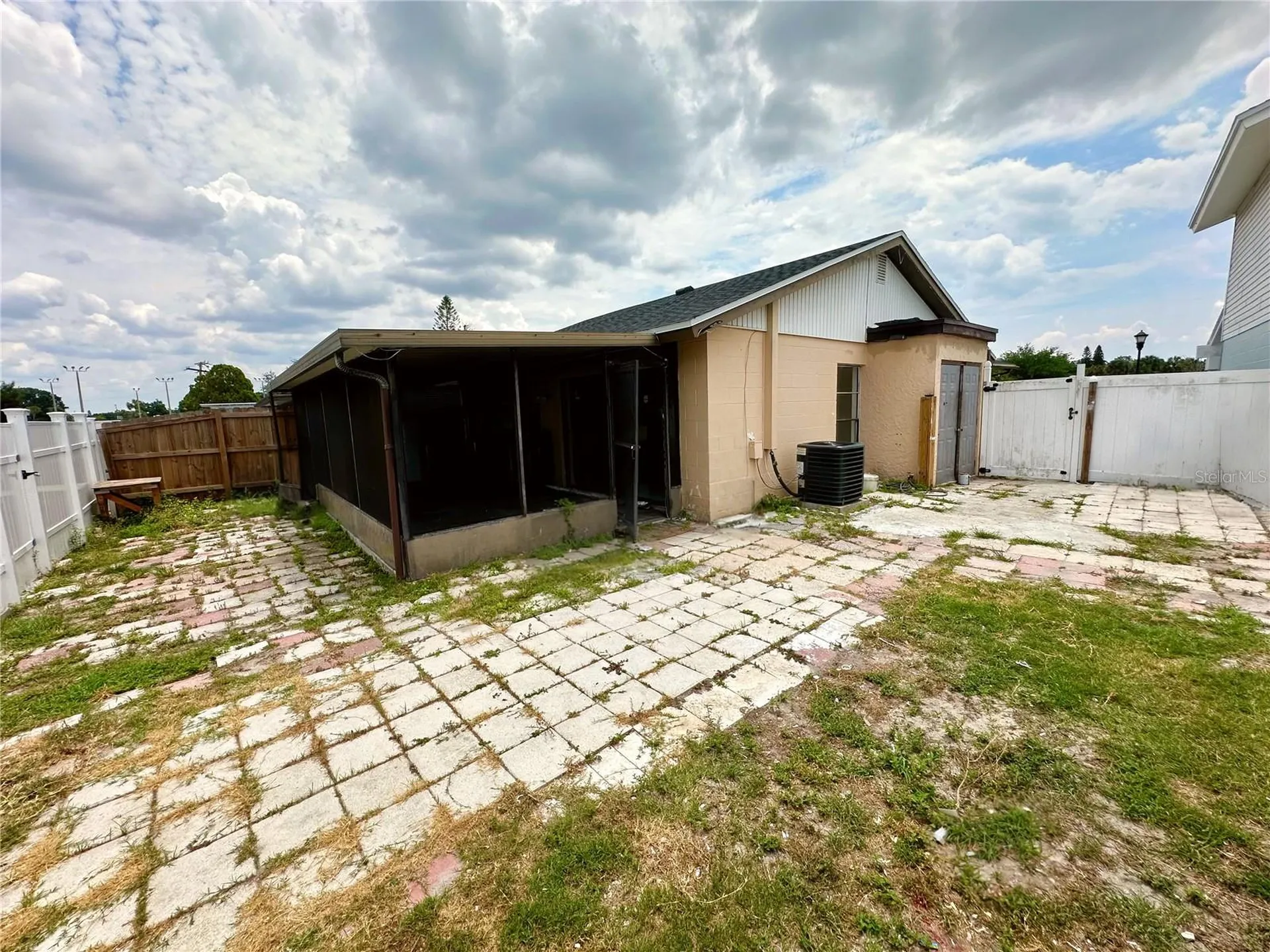 10539 Parkcrest Drive Tampa FL 33624