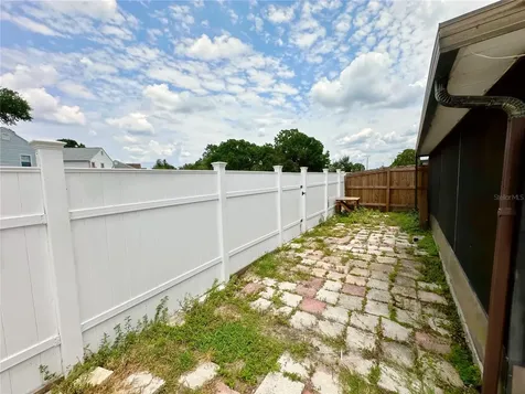 10539 Parkcrest Drive Tampa FL 33624