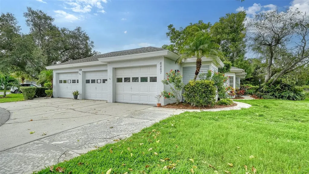 6467 Carrington Circle Sarasota FL 34238