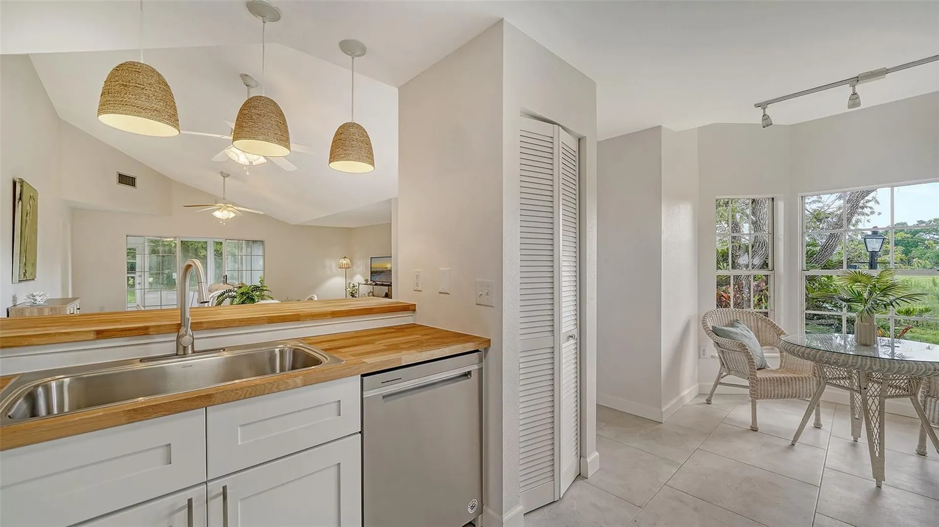 6467 Carrington Circle Sarasota FL 34238