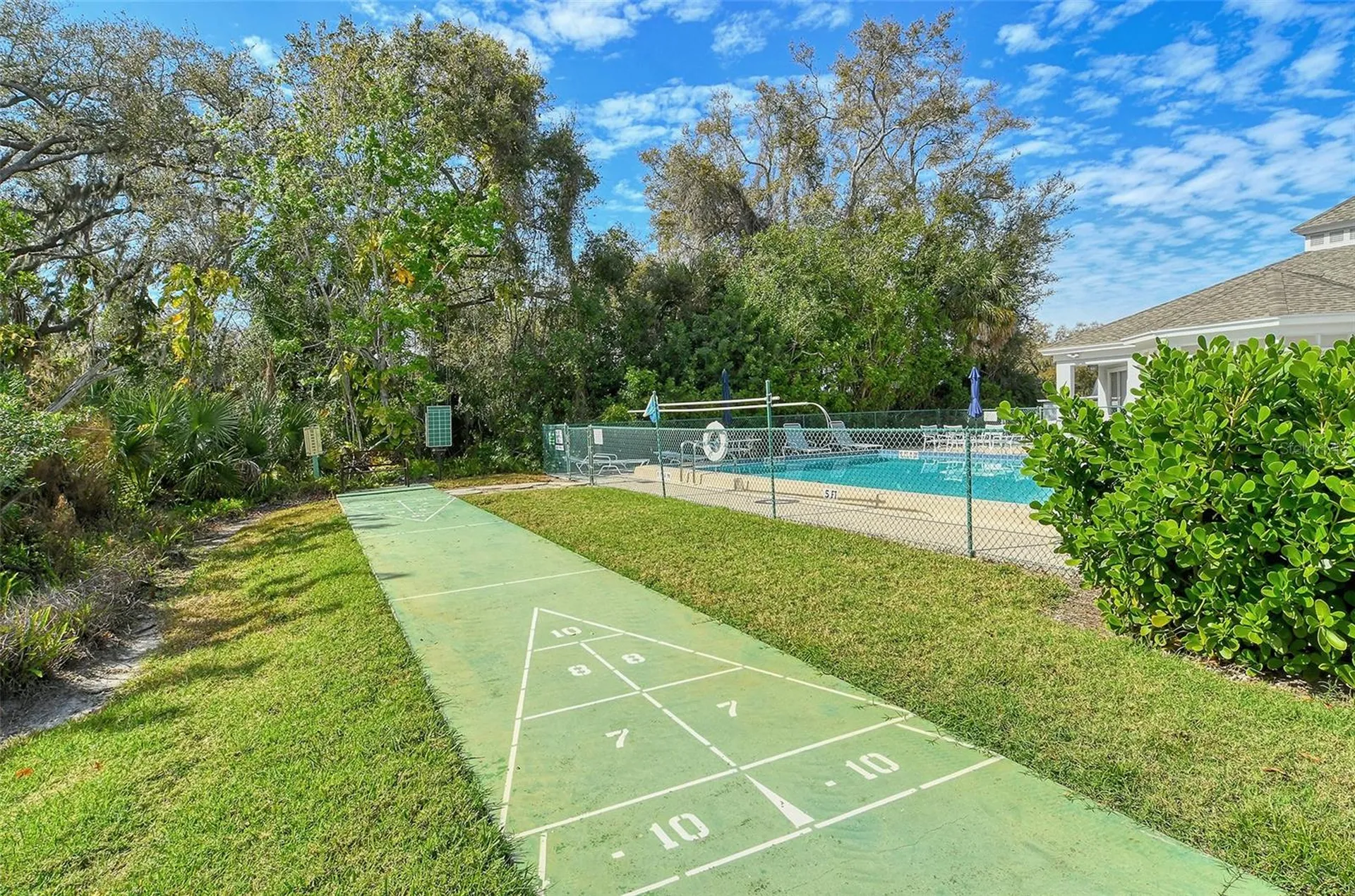 6467 Carrington Circle Sarasota FL 34238