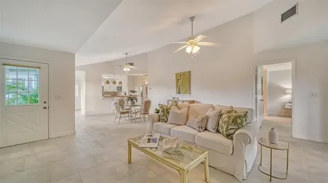 6467 Carrington Circle Sarasota FL 34238