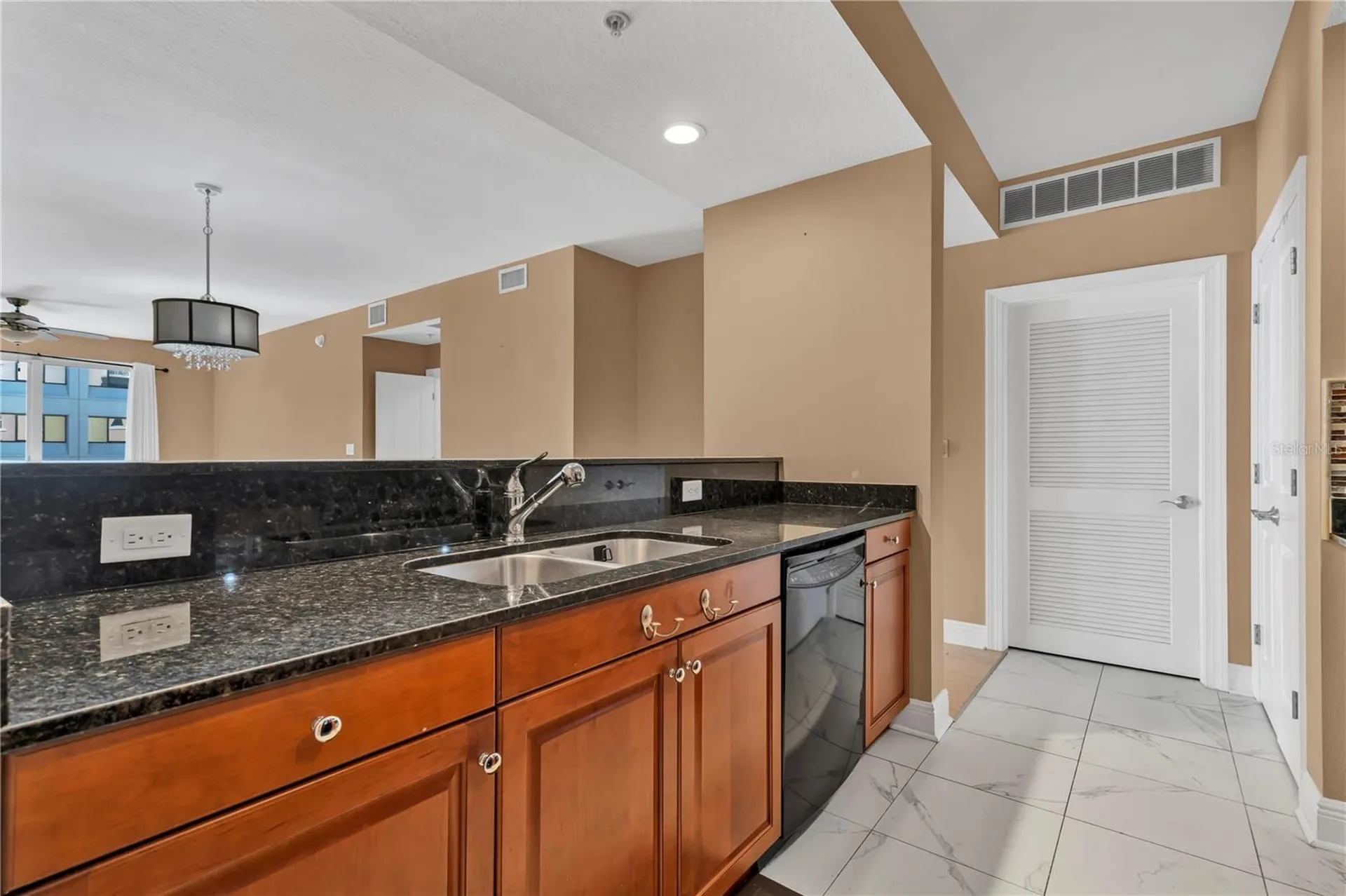 628 Cleveland Street Clearwater FL 33755