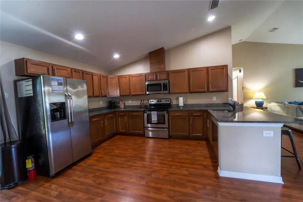 9621 N 46th Street Tampa FL 33617