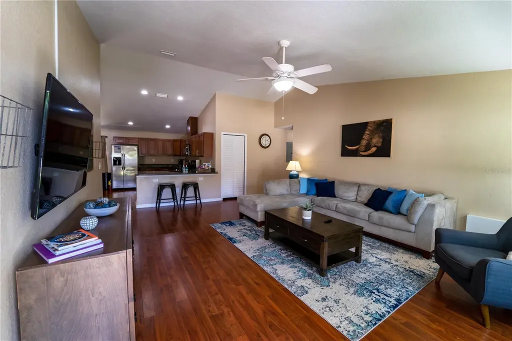 9621 N 46th Street Tampa FL 33617