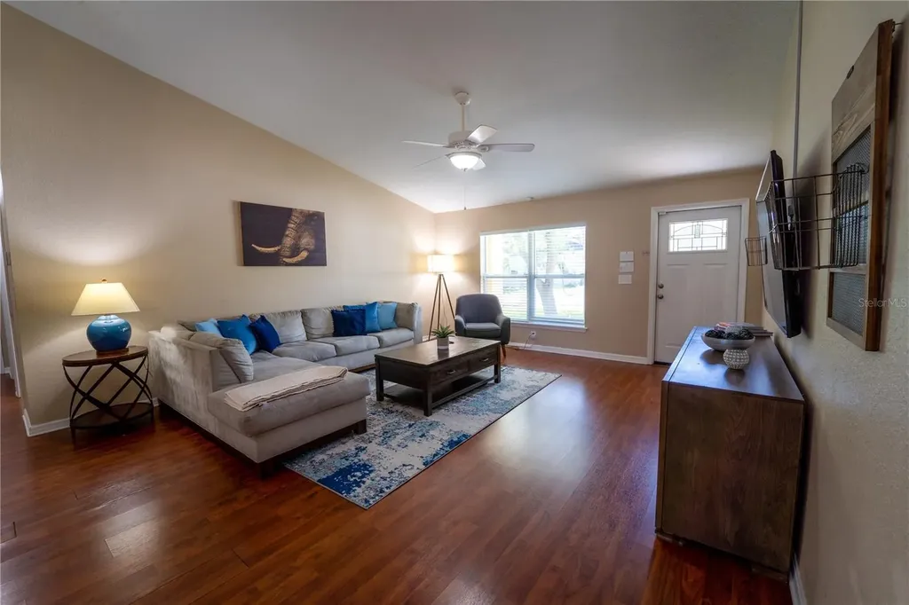 9621 N 46th Street Tampa FL 33617