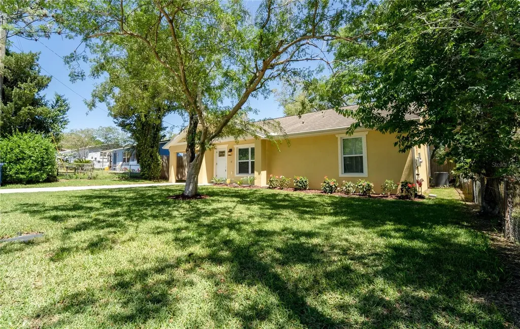 9621 N 46th Street Tampa FL 33617