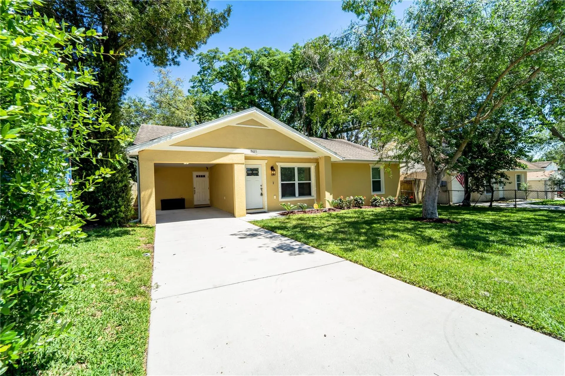 9621 N 46th Street Tampa FL 33617