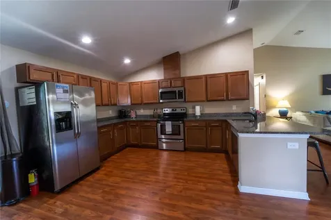 9621 N 46th Street Tampa FL 33617
