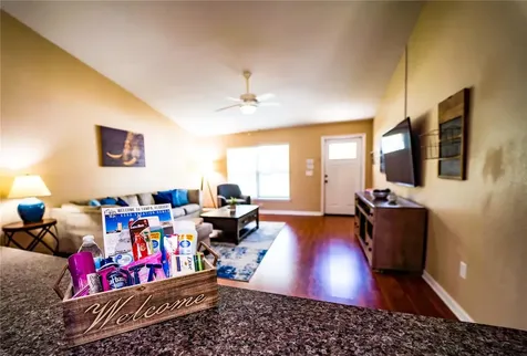 9621 N 46th Street Tampa FL 33617